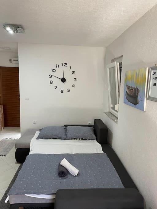 Appartement Seaesta Holiday- Modern Studio à Trogir Extérieur photo